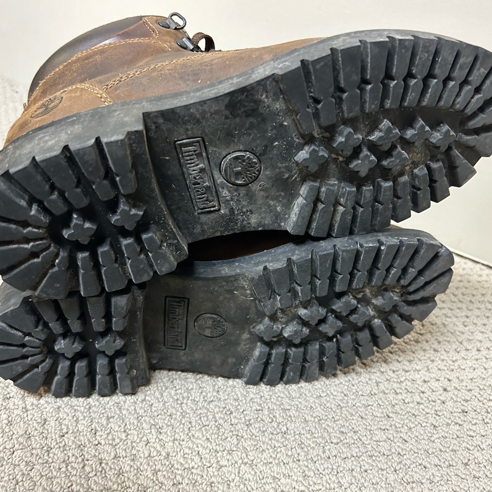 BOOTS | Men’s Timberland boots size 8.5 - Picture 9 of 10